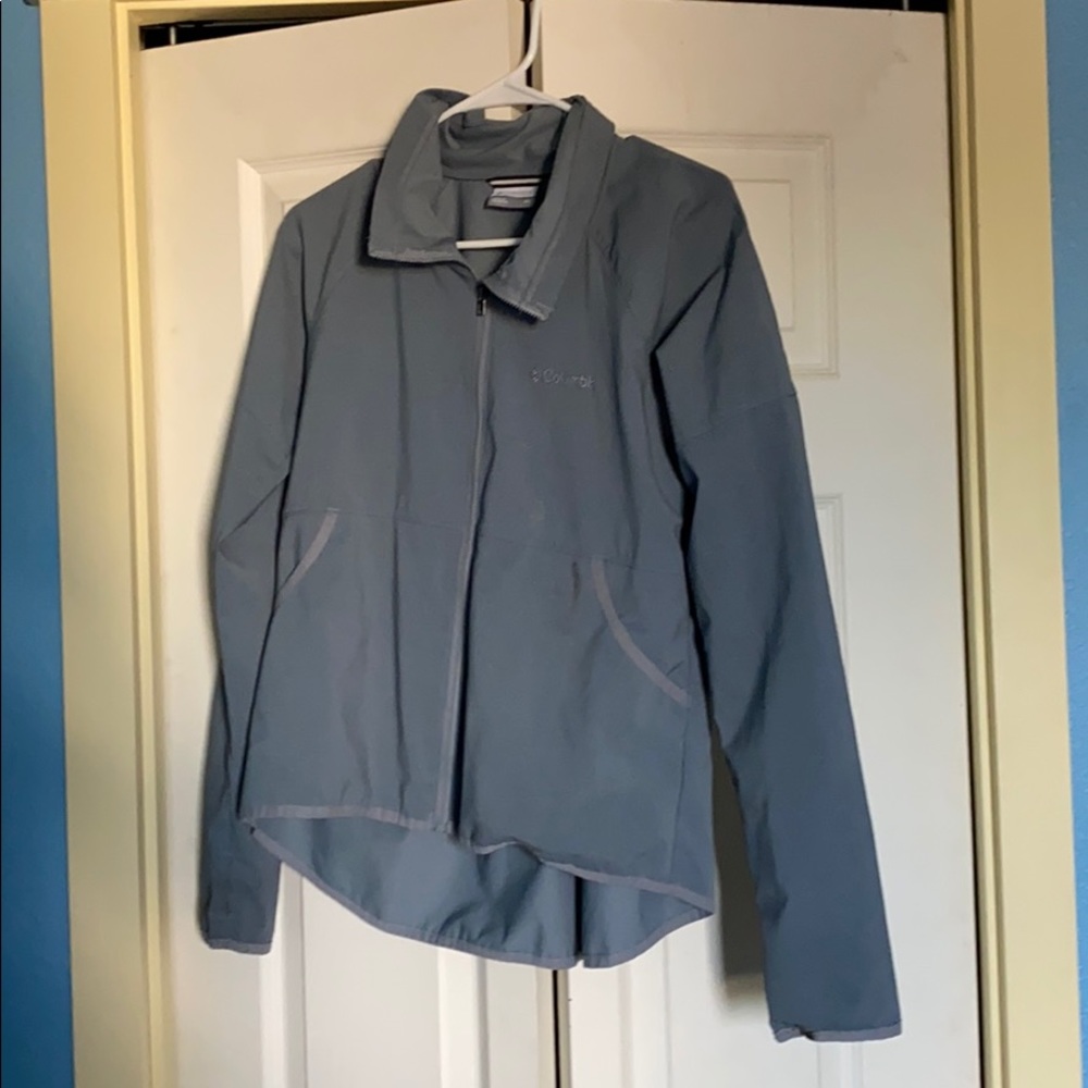Grey Columbia wind breaker